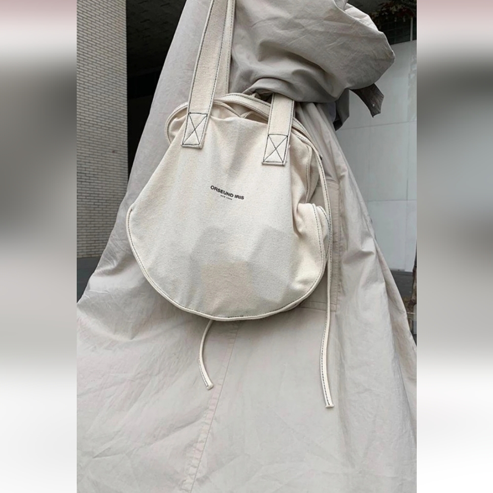 Orseund Iris Canvas Circle Tote